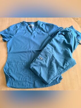 XS Grey's Anatomy Teal Blue V-Neck Scrub Set